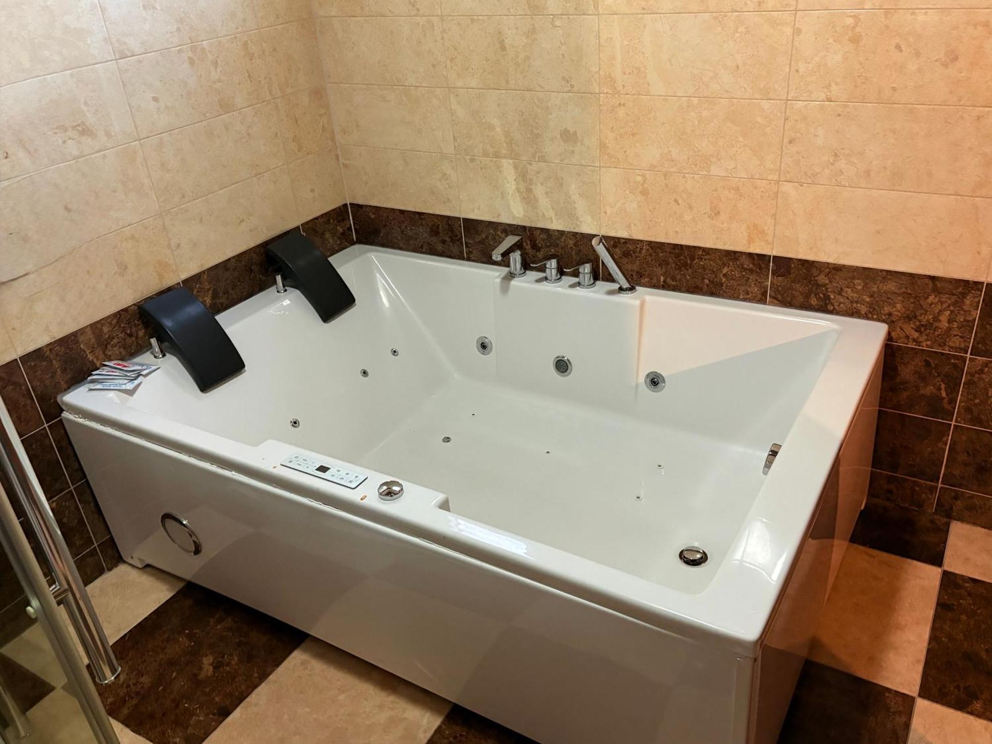 Hotel Europa 92 فريزاي المظهر الخارجي الصورة