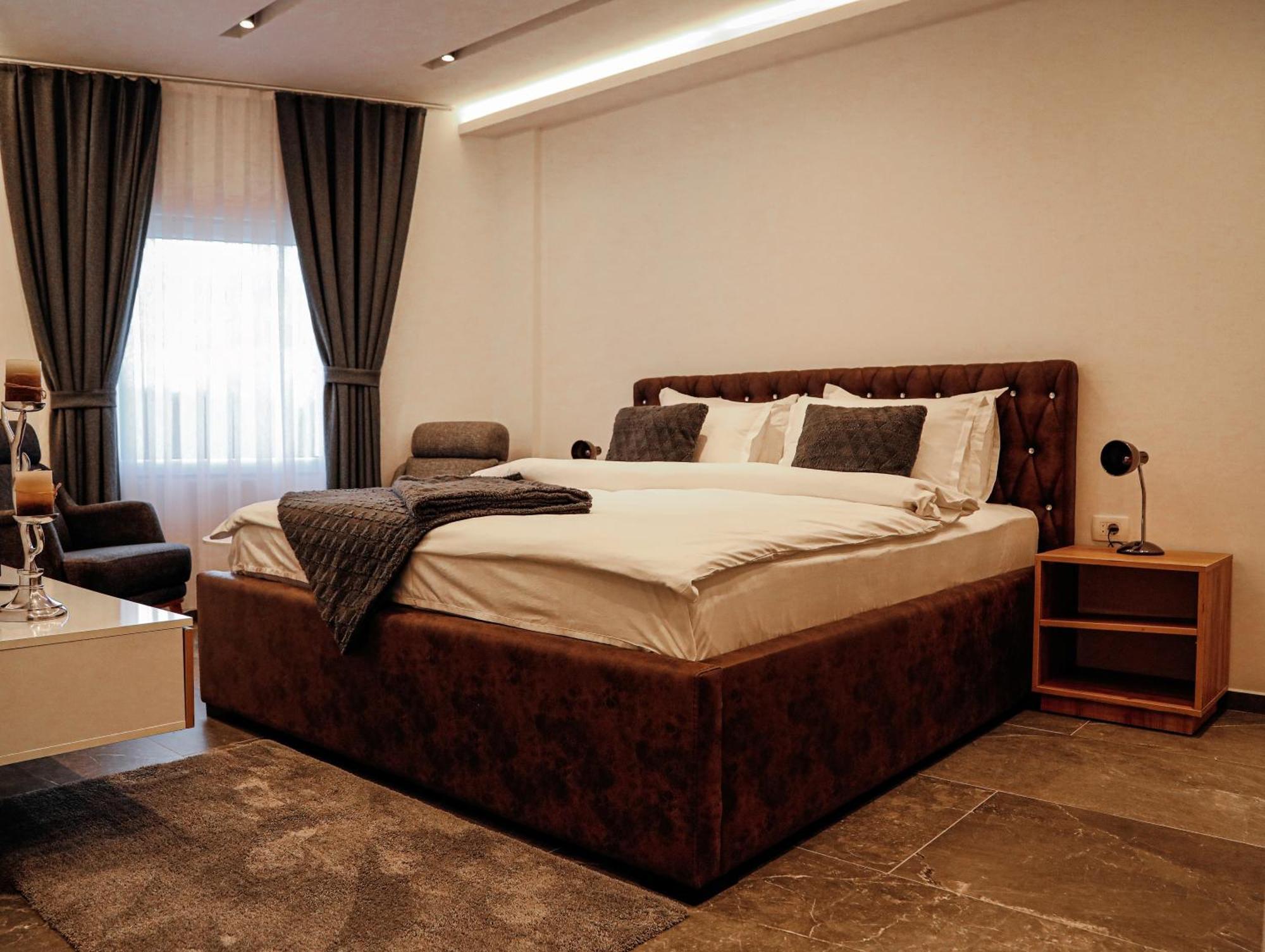 Hotel Europa 92 فريزاي المظهر الخارجي الصورة